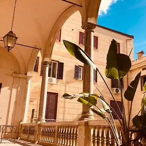  Apartamento Palazzo Ventimiglia & Italia